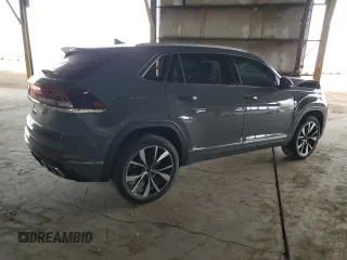 2024 Volkswagen Atlas SEL Premium R-Line with VIN 1V2FE2CA9RC249533, listed as a Copart auction lot 46794585 with 2,131 mi miles and Salvage title. Bid and sale history available at DreamBid. Image 3.