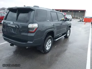 2024 Toyota 4Runner SR5 Premium with VIN JTENU5JRXR6306925, listed as a IAAI auction lot 41212768 with 2,905 mi miles. Bid and sale history available at carsss.com. Image 4.