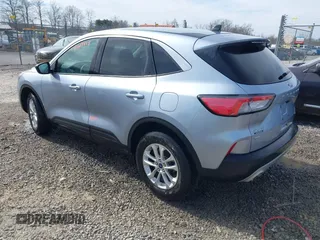 2022 Ford Escape SE with VIN 1FMCU9G65NUB67689, listed as a IAAI auction lot 41619815 with 10,996 mi miles and . Bid and sale history available at DreamBid. Image 3.