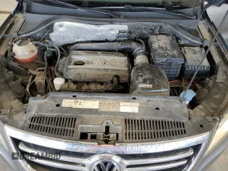 2011 Volkswagen Tiguan SEL z VIN WVGBV7AXXBW559663, wystawiony jako Copart lot #52307905 z przebiegiem 125 263 mil mil oraz Szkoda całkowita • Salvage title. Historia ofert i sprzedaży dostępna na DreamBid. Obrazek 11.