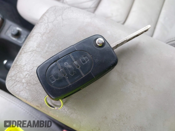 2002 Audi S6 z VIN WAUXU54B62N070925, wystawiony jako IAAI lot #38122381 z przebiegiem 219 441 mil mil oraz . Historia ofert i sprzedaży dostępna na DreamBid. Obrazek 11.