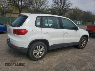 2017 Volkswagen Tiguan S with VIN WVGAV7AX5HK002381, listed as a Copart auction lot 52877045 with 86,610 mi miles and Clean Title. Bid and sale history available at DreamBid. Image 3.