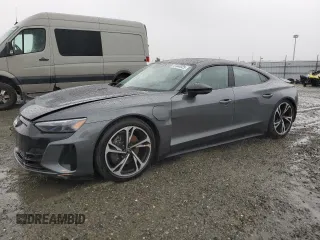 2022 Audi e-tron GT Prestige z VIN WAUEJBFW6N7000932, wystawiony jako Copart lot #47444025 z przebiegiem 35 614 mil mil oraz Szkody całkowita. Historia ofert i sprzedaży dostępna na DreamBid. Obrazek 1.