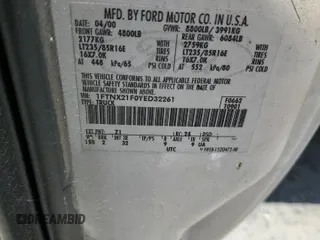 2000 Ford F-250 XL с VIN 1FTNX21F0YED32261, выставлен на аукционе Copart как лот 57243325 с пробегом 306 868 миль миль и Чистый • Clean title. История ставок и продаж доступна на DreamBid. Изображение 12.