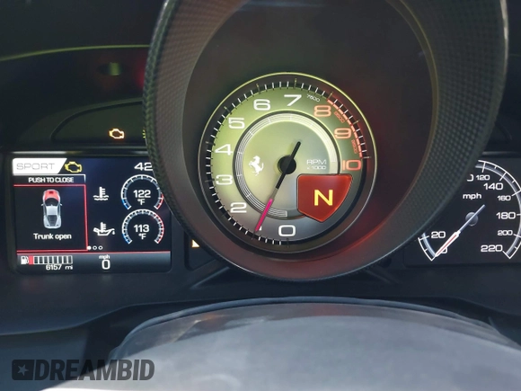 2021 Ferrari F8 z VIN ZFF92LLAXM0268231, wystawiony jako IAAI lot #41442929 z przebiegiem 6157 mil mil oraz . Historia ofert i sprzedaży dostępna na DreamBid. Obrazek 7.