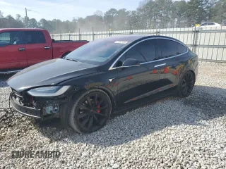 2016 Tesla Model X P90D with VIN 5YJXCAE44GF025048, listed as a Copart auction lot 47067755 with 104,901 mi miles and Salvage Title. Bid and sale history available at carsss.com. Image 1.