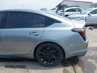 2023 Cadillac CT5 Sport z VIN 1G6DP5RK7P0113696, wystawiony jako IAAI lot #41904906 z przebiegiem 89 191 mil mil oraz . Historia ofert i sprzedaży dostępna na DreamBid. Obrazek 20.
