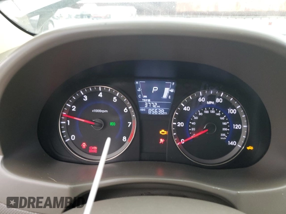 2012 Hyundai Accent GLS z VIN KMHCT4AE9CU187186, wystawiony jako Copart lot #50364835 z przebiegiem 85 638 mil mil oraz Szkody całkowita. Historia ofert i sprzedaży dostępna na DreamBid. Obrazek 9.