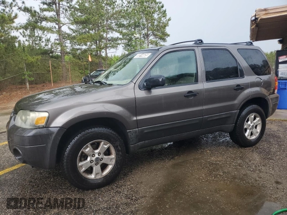 2006 Ford Escape XLT with VIN 1FMYU93136KB65467, listed as a Copart auction lot 50914605 with 174,264 mi miles and Clean Title. Bid and sale history available at carsss.com. Image 1.
