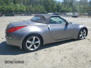 2007 Nissan 350Z Touring z VIN JN1BZ36A67M654488, wystawiony jako Copart lot #57431255 z przebiegiem 77 047 mil mil oraz Czysty tytuł • Clean title. Historia ofert i sprzedaży dostępna na DreamBid. Obrazek 3.