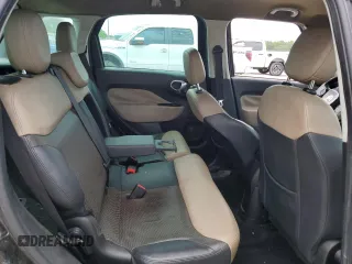 2014 FIAT 500L Lounge z VIN ZFBCFACH0EZ012383, wystawiony jako Copart lot #56930335 z przebiegiem 144 657 mil mil oraz Tytuł czysty. Historia ofert i sprzedaży dostępna na DreamBid. Obrazek 10.