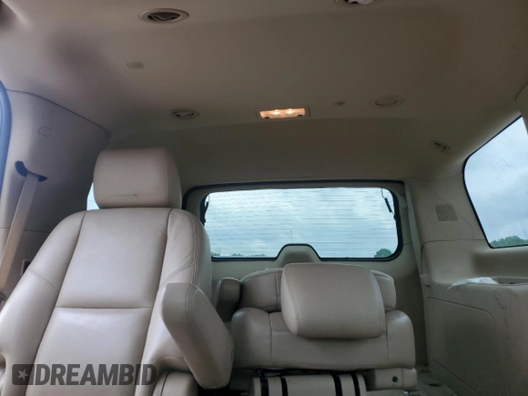 2011 Cadillac Escalade Premium z VIN 1GYS4CEF7BR213743, wystawiony jako Copart lot #55915025 z przebiegiem 293 784 mil mil oraz Tytuł czysty. Historia ofert i sprzedaży dostępna na DreamBid. Obrazek 10.