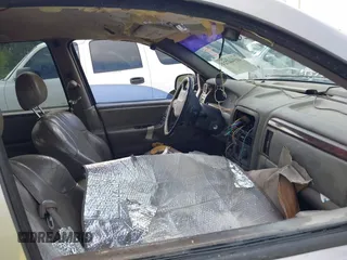 2000 Jeep Grand Cherokee Laredo с VIN 1J4G248S5YC299897, выставлен на аукционе IAAI как лот 41944724 с пробегом Не указан миль и . История ставок и продаж доступна на DreamBid. Изображение 5.