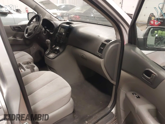 2010 Kia Sedona LX with VIN KNDMG4C35A6330998, listed as a IAAI auction lot 41833978 with 161,452 mi miles. Bid and sale history available at carsss.com. Image 5.