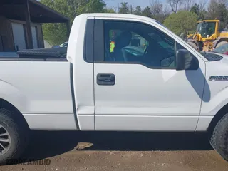 2014 Ford F-150 XL with VIN 1FTMF1CM8EFC18695, listed as a IAAI auction lot 41916660 with 1 mi miles. Bid and sale history available at carsss.com. Image 13.