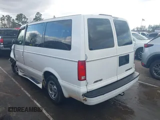 1998 Chevrolet Astro with VIN 1GNDM19W4WB103476, listed as a IAAI auction lot 41735080 with 210,293 mi miles. Bid and sale history available at carsss.com. Image 3.