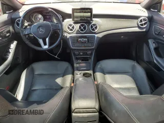 2014 Mercedes-Benz CLA 250 with VIN WDDSJ4EB1EN093666, listed as a Copart auction lot 61816735 with 134,771 mi miles and Salvage title. Bid and sale history available at DreamBid. Image 8.