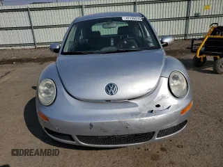 2007 Volkswagen New Beetle Coupe with VIN 3VWPG31C47M510263, listed as a Copart auction lot 47728275 with 142,248 mi miles and Salvage Title. Bid and sale history available at carsss.com. Image 5.