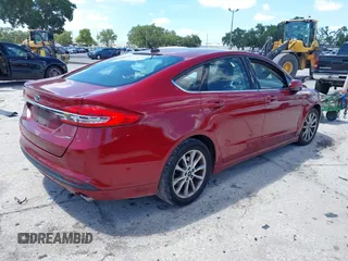 2017 Ford Fusion SE with VIN 3FA6P0H74HR193925, listed as a IAAI auction lot 42490505 with 82,624 mi miles and . Bid and sale history available at DreamBid. Image 4.