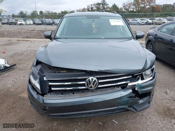 2019 Volkswagen Tiguan S with VIN 3VV1B7AX3KM047494, listed as a IAAI auction lot 41355084 with 90,612 mi miles. Bid and sale history available at carsss.com. Image 12.