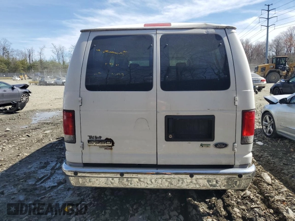 2014 Ford Econoline Passenger XL z VIN 1FBNE3BL3EDA08209, wystawiony jako Copart lot #46532505 z przebiegiem 136 444 mil mil oraz Szkody całkowita. Historia ofert i sprzedaży dostępna na DreamBid. Obrazek 6.