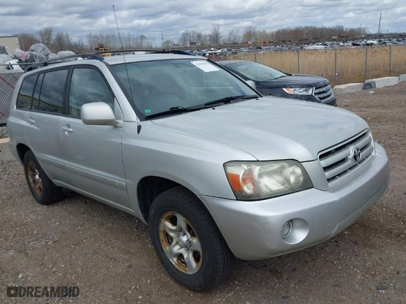 2004 Toyota Highlander with VIN JTEEP21A940059408, listed as a IAAI auction lot 42094429 with 191,682 mi miles. Bid and sale history available at carsss.com. Image 1.