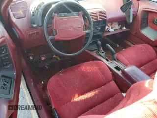 1993 Chrysler LeBaron z VIN 1C3XU4534PF654847, wystawiony jako Copart lot #84391684 z przebiegiem 129 520 mil mil oraz Szkoda całkowita • Salvage title. Historia ofert i sprzedaży dostępna na DreamBid. Obrazek 8.