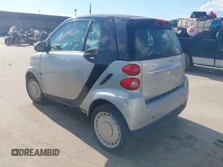 2015 Smart fortwo Passion with VIN WMEEJ3BA1FK798128, listed as a IAAI auction lot 42199148 with 91,000 mi miles and . Bid and sale history available at DreamBid. Image 3.