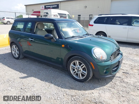 2011 MINI Clubman z VIN WMWZF3C58BTY00588, wystawiony jako IAAI lot #42157453 z przebiegiem 102 947 mil mil oraz . Historia ofert i sprzedaży dostępna na DreamBid. Obrazek 1.