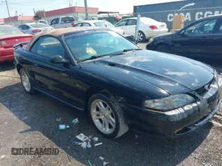 1998 Ford Mustang GT z VIN 1FAFP45X3WF150280, wystawiony jako IAAI lot #42586360 z przebiegiem 101 735 mil mil oraz . Historia ofert i sprzedaży dostępna na DreamBid. Obrazek 1.