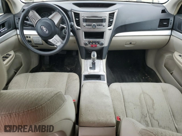 2011 Subaru Outback 2.5i z VIN 4S4BRBAC9B3432523, wystawiony jako Copart lot #56997635 z przebiegiem 148 258 mil mil oraz Czysty tytuł • Clean title. Historia ofert i sprzedaży dostępna na DreamBid. Obrazek 8.