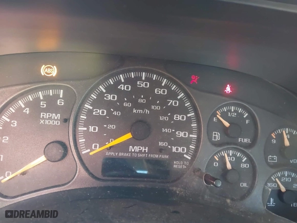 2000 Chevrolet Silverado 1500 LS with VIN 2GCEC19TXY1399466, listed as a IAAI auction lot 41814297 with 275,725 mi miles. Bid and sale history available at carsss.com. Image 7.