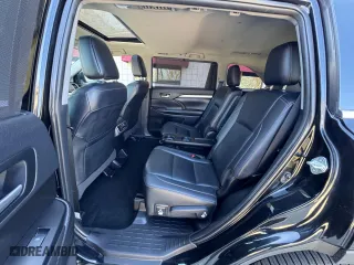 2018 Toyota Highlander SE with VIN 5TDJZRFH1JS852352, listed as a Copart auction lot 54444065 with 174,793 mi miles and Clean Title. Bid and sale history available at carsss.com. Image 13.