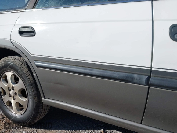 1998 Subaru Legacy Outback с VIN 4S3BG6858W7656504, выставлен на аукционе IAAI как лот 41819745 с пробегом 312 390 миль миль и . История ставок и продаж доступна на DreamBid. Изображение 16.