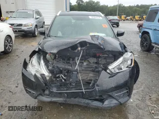 2019 Nissan Kicks S with VIN 3N1CP5CU9KL530965, listed as a Copart auction lot 72962234 with 37,427 mi miles and Salvage Title. Bid and sale history available at carsss.com. Image 5.