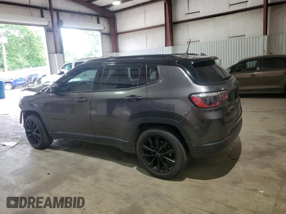 2020 Jeep Compass Latitude z VIN 3C4NJCBB6LT252619, wystawiony jako Copart lot #54860815 z przebiegiem Nie podano mil oraz Szkoda całkowita • Salvage title. Historia ofert i sprzedaży dostępna na DreamBid. Obrazek 2.
