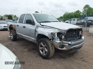 2007 Dodge 1500 Laramie z VIN 1D7HU18297S116028, wystawiony jako IAAI lot #42258140 z przebiegiem 165 404 mil mil oraz . Historia ofert i sprzedaży dostępna na DreamBid. Obrazek 1.