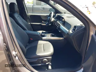 2022 Mercedes-Benz GLB 250 с VIN W1N4M4GBXNW199530, выставлен на аукционе IAAI как лот 42407252 с пробегом 13 991 миль миль и . История ставок и продаж доступна на DreamBid. Изображение 5.