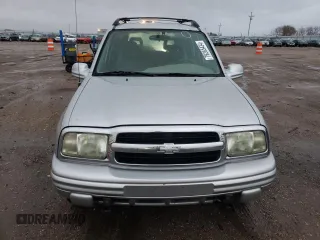 2002 Chevrolet Tracker LT z VIN 2CNBJ634526917089, wystawiony jako Copart lot #79265434 z przebiegiem 131 081 mil mil oraz Czysty tytuł • Clean title. Historia ofert i sprzedaży dostępna na DreamBid. Obrazek 5.