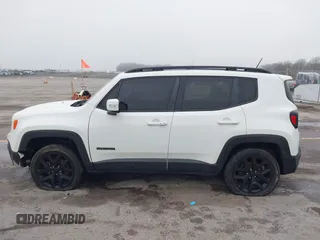 2017 Jeep Renegade Latitude with VIN ZACCJBBB3HPE71456, listed as a IAAI auction lot 41202372 with 72,552 mi miles. Bid and sale history available at carsss.com. Image 14.