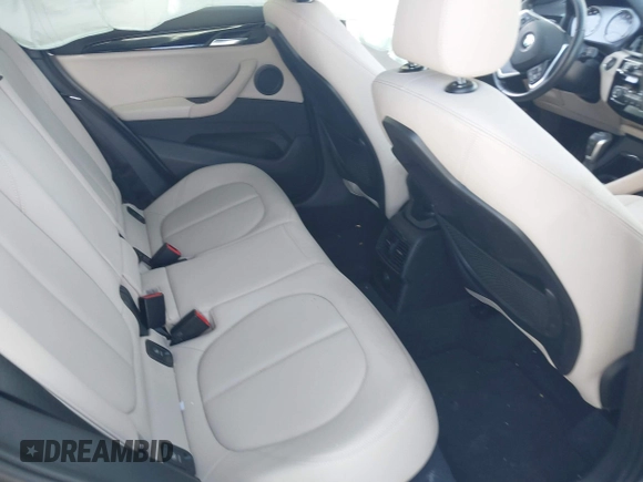 2018 BMW X1 xDrive28i with VIN WBXHT3C32J5L31896, listed as a IAAI auction lot 41675944 with 47,190 mi miles. Bid and sale history available at carsss.com. Image 8.