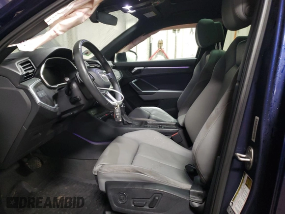 2022 Audi Q3 S line Premium Plus с VIN WA1EECF38N1037304, выставлен на аукционе Copart как лот 85457614 с пробегом 29 472 миль миль и Списание • Salvage title. История ставок и продаж доступна на DreamBid. Изображение 7.