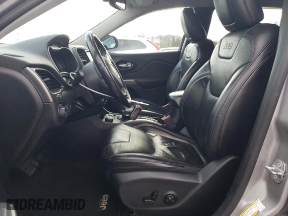 2019 Jeep Cherokee High Altitude с VIN 1C4PJMDX6KD246055, выставлен на аукционе Copart как лот 52301765 с пробегом 123 271 миль миль и Списание • Salvage title. История ставок и продаж доступна на DreamBid. Изображение 7.