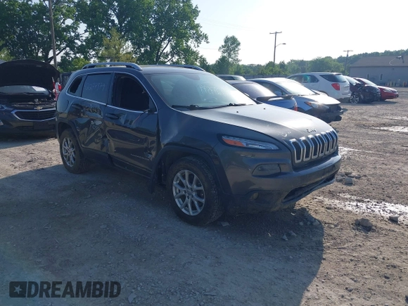 2017 Jeep Cherokee Latitude z VIN 1C4PJMCB7HW501797, wystawiony jako IAAI lot #42277579 z przebiegiem 107 639 mil mil oraz . Historia ofert i sprzedaży dostępna na DreamBid. Obrazek 1.