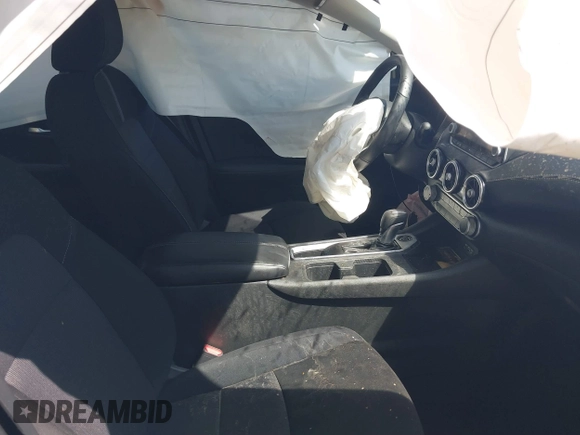 2022 Nissan Sentra SV with VIN 3N1AB8CV3NY305447, listed as a IAAI auction lot 41882034 with 29,983 mi miles and . Bid and sale history available at DreamBid. Image 5.