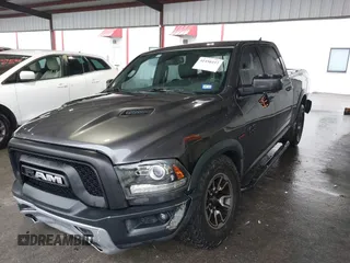 2017 Ram 1500 Rebel z VIN 1C6RR7YT0HS593919, wystawiony jako IAAI lot #41450337 z przebiegiem 164 024 mil mil oraz . Historia ofert i sprzedaży dostępna na DreamBid. Obrazek 17.