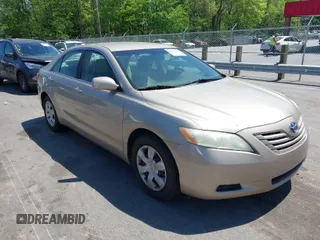 2009 Toyota Camry with VIN 4T1BE46K69U412662, listed as a IAAI auction lot 42072105 with 184,410 mi miles. Bid and sale history available at carsss.com. Image 1.