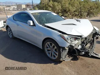 2014 Hyundai Genesis Coupe R-Spec z VIN KMHHT6KD2EU119807, wystawiony jako IAAI lot #41425138 z przebiegiem 227 186 mil mil oraz . Historia ofert i sprzedaży dostępna na DreamBid. Obrazek 1.