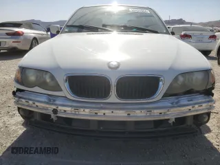 2004 BMW 3 Series 325i with VIN WBAAZ33444KP86628, listed as a Copart auction lot 59494984 with 106,078 mi miles and Salvage Title. Bid and sale history available at carsss.com. Image 5.
