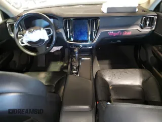 2019 Volvo S60 Momentum with VIN 7JR102FK8KG008268, listed as a Copart auction lot 40044664 with 88,330 mi miles. Bid and sale history available at carsss.com. Image 8.